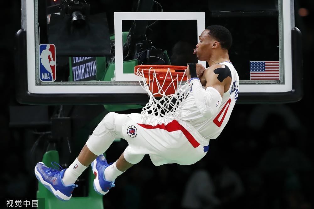 露出临场应 露出临场应